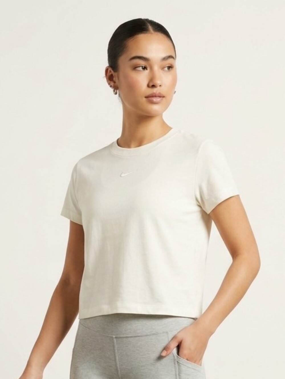 Nike Sportswear Chill Knit Slim Mod-Cropped White T-Shirt Mini Swoosh NWT M